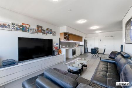 Perfectly Positioned, Apartment in the Heart of Toowong! - Photo 3