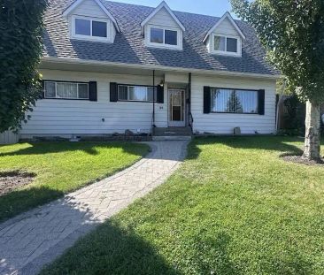 Prime Haysboro 1.5 Story! Balcony off master and steam shower. — 3 ... - Photo 1