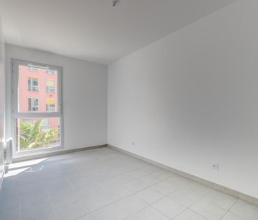 location Appartement F4 DE 75.34m² À NICE - Photo 5