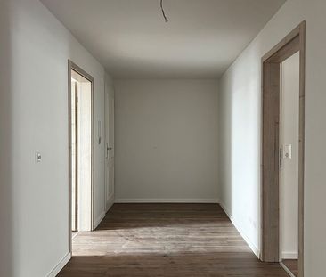 ERSTBEZUG - wunderschöne 3-Raum Dachgeschosswohnung mit Dachterrasse - Photo 1