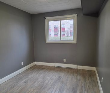 For Lease - 8800 Willoughby Drive Unit# 104, Niagara Falls, Ontario - Photo 3