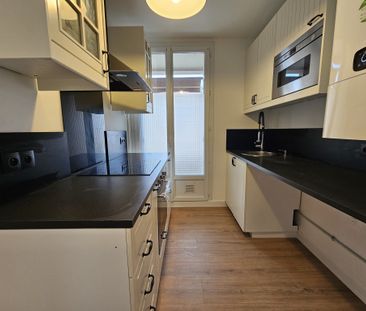 Location Appartement 4 pièces 66m² VITROLLES 13127 - Photo 3