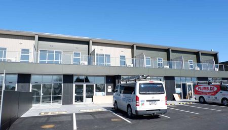 Sunny 2-bedroom apartment for rent!! - Photo 2