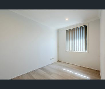 26 Primrose Circuit, Claremont Meadows, NSW 2747 - Photo 5