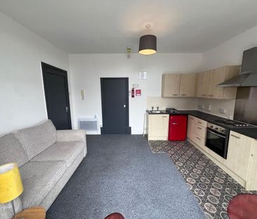 1 bedroom flat to rent - Photo 4