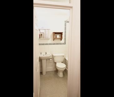 Studio Flat, St. Augustines Road, NW1 - Photo 4