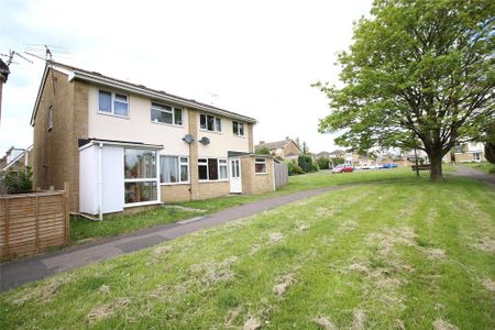 3 bedroom semi-detached house to rent - Photo 5