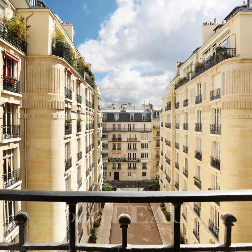 Location appartement, Paris 16ème (75016), 8 pièces, 242 m², ref 84954408 - Photo 1