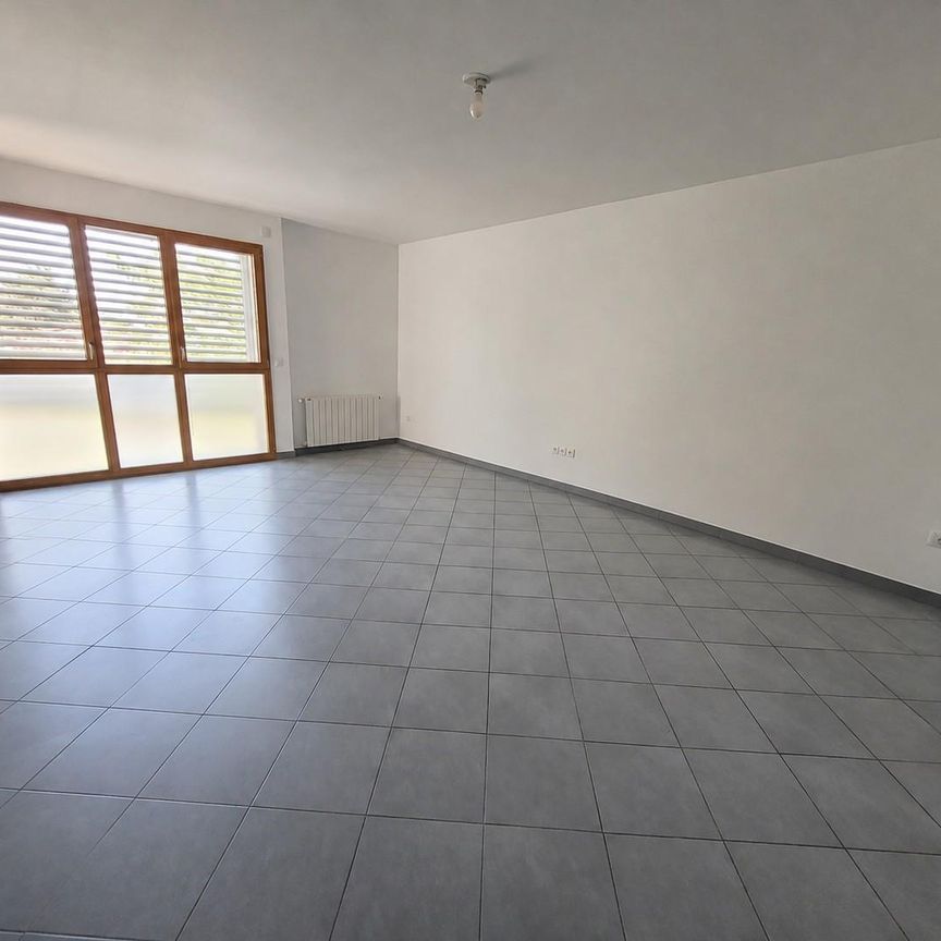 Location Appartement 4 pièces 90m² LYON 3ème - Photo 1