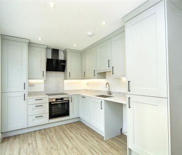 2 bedroom end of terrace house to rent - Photo 6