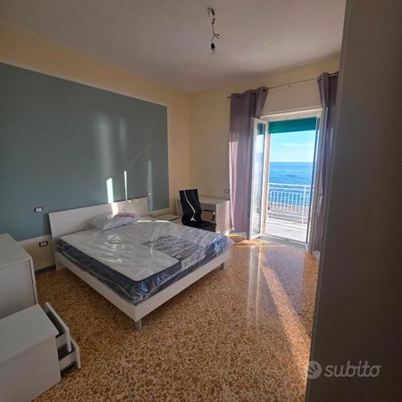 Appartamento fronte mare ristrutturato - Photo 5