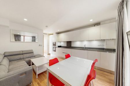 2 bedroom semi-detached house to rent - Photo 2
