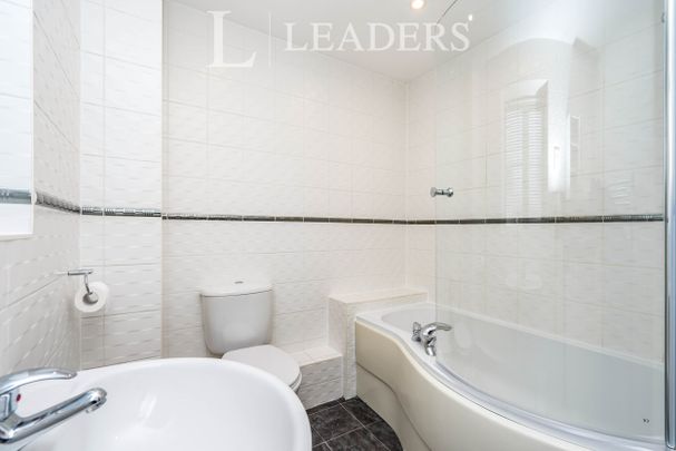 2 bedroom apartment to rent Whites Way, Hedge End, SO30 - Photo 1