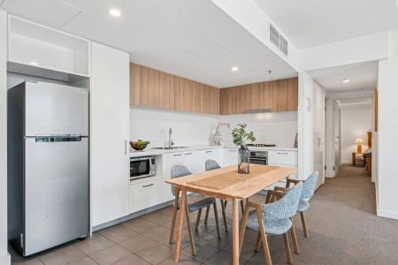 Fully Furnished Modern City Retreat with Resort Facilities - Photo 3