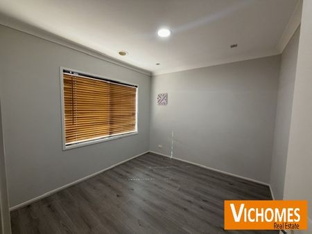 Spacious & Excellent Location - Photo 4