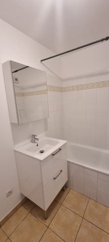 Location Appartement 4 pièces 92m² - Photo 4