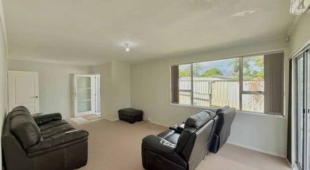Renovated 3-Bedroom Home in Manurewa - Photo 3