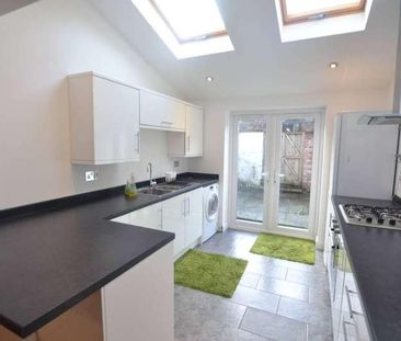 St Georges Street, Macclesfield, SK11 - Photo 2