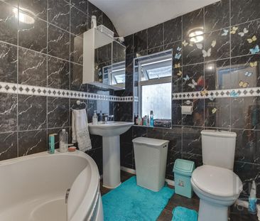 3 Bedroom House - Semi-Detached To Let - Photo 6