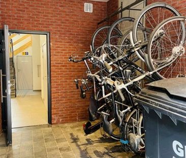 Furnished room Leuven City Center. STUDENTS ONLY - Foto 1