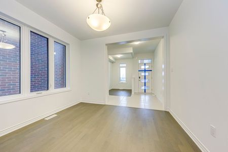 For Lease - 1313 Whitlock Avenue, Milton, Ontario - Photo 4