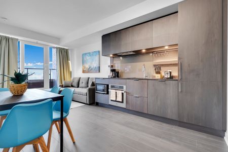 For Lease - 28 Ann Street Unit# 223, Mississauga, Ontario - Photo 2