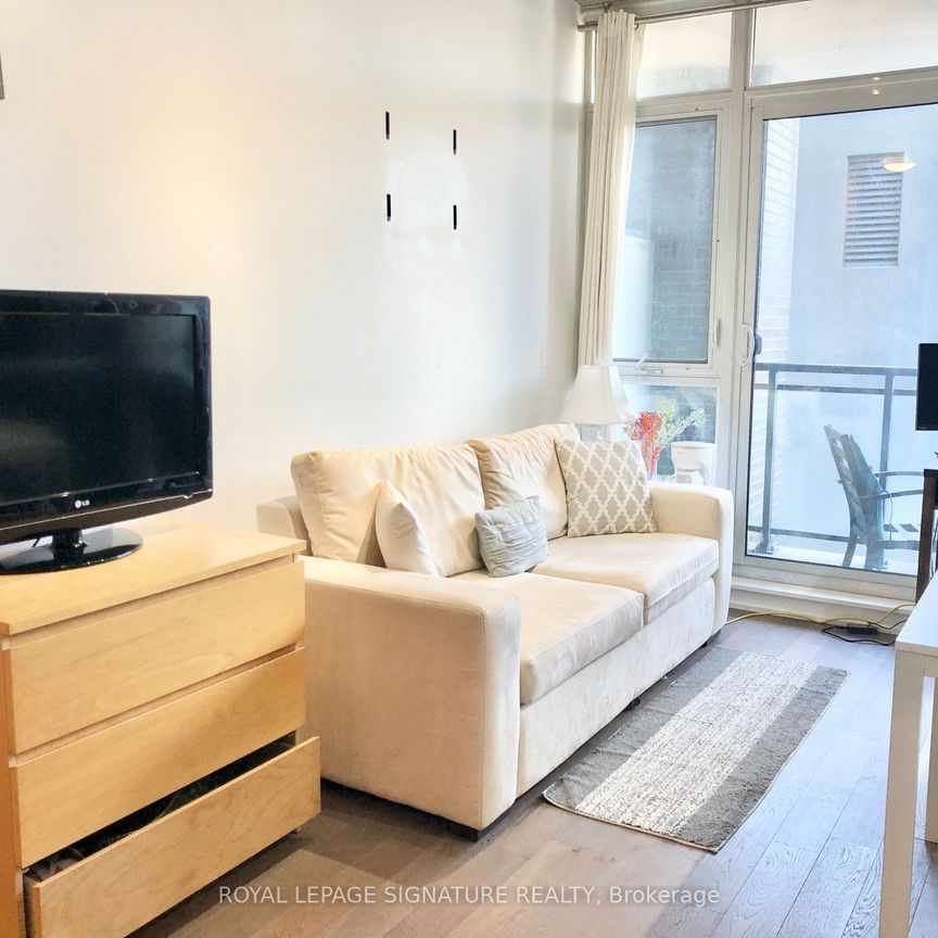 Carlaw Lofts 1190 - Photo 1