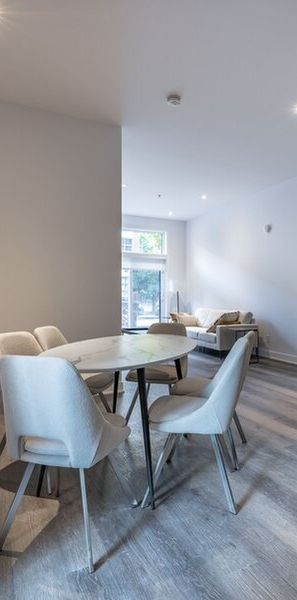 Bachelor - 2660 Rue Jarry E, Montréal - Photo 1