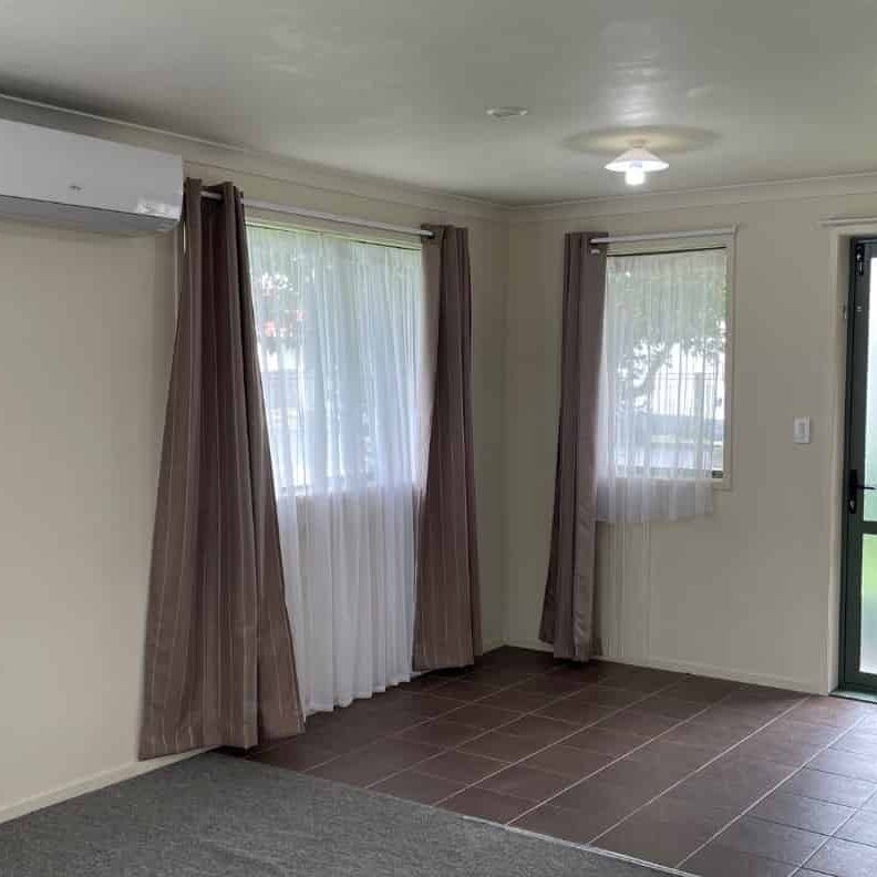Manurewa, 3 bedrooms - Photo 1
