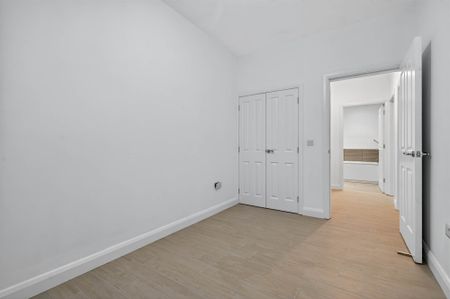 Apt 2 51-53Bridge Street, LISBURN, BT28 1XZ - Photo 2