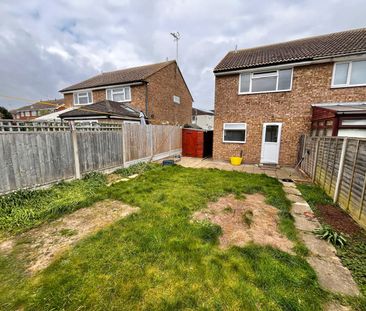 Sandpiper Close, Shoeburyness, Southend-on-Sea, Essex, SS3 9YW - Photo 5