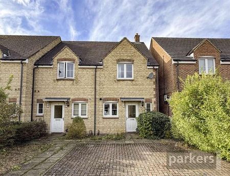 Chamberlain Close, Carterton, Oxfordshire, OX18 - Photo 2