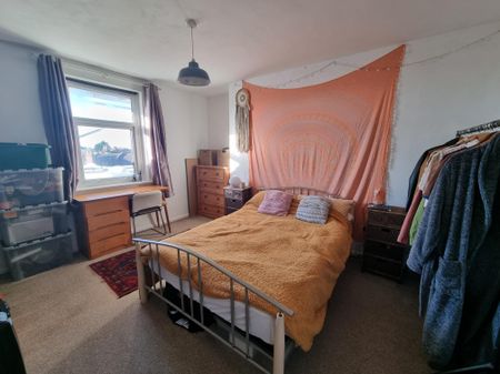 Brockhurst Road, Gosport - Photo 2