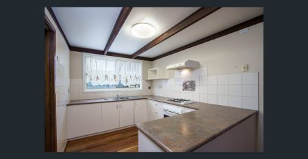 INVITING THREE BEDROOM HOME - Photo 5