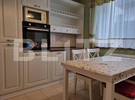 Apartament modern, 4 camere, 2 bai, priveliste, zona Regal - Photo 5