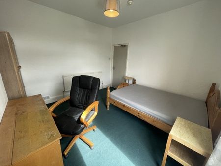Bills Included, Granville Road, Norfol... - Photo 2
