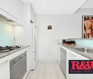 Deposit Taken - 1 Bedroom Unit with Study and Views - Photo 1