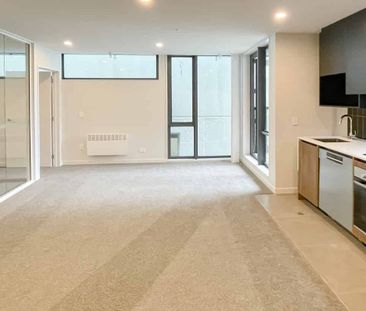 Near New & Beautiful - Photo 1