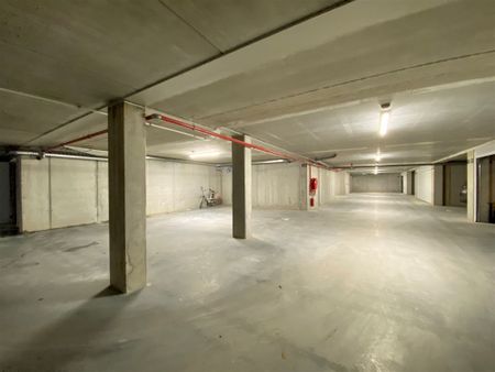 Nieuwbouwappartement met 2 slaapkamers, kelderberging en ondergrondse autostaanplaats - Foto 3