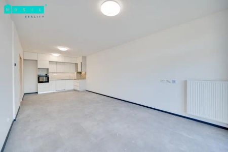Pronájem právě dokončené novostavby bytu nacházející se v novostavbě domu na ul. Andělská v Olomouci - Fotografie 2