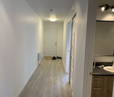 2351-203 Harold-Cooke, Sherbrooke très beau 4½ pour Août - Photo 6