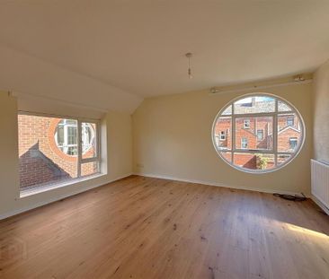 13 Chichester Gardens, Belfast, BT15 5FS - Photo 1
