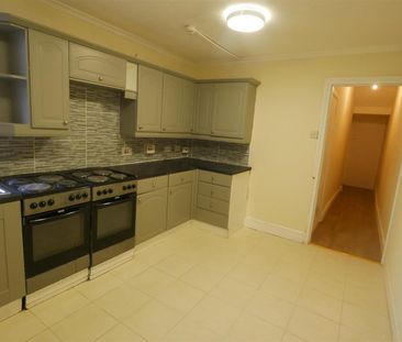 Mighty Land, Bournemouth, BH1 - Photo 3