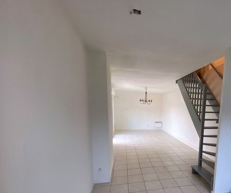 Location Appartement 3 pièces 61m² BEGLES 33130 - Photo 2