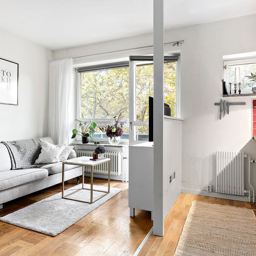 Hasselstigen, Solna - Photo 1