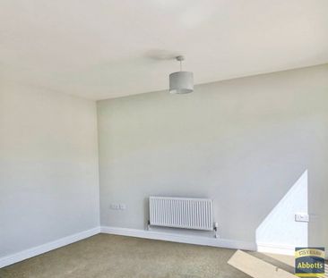 Cypress Close, Mildenhall - Photo 3