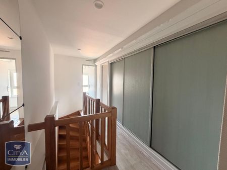 Location Maison 4 pièces 85m² MIRIBEL 01700 - Photo 4