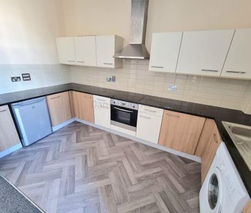 2 bedroom flat to rent - Photo 4