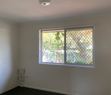 2/5 Jarrah Street - Photo 4