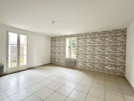 F3 REZ DE JARDIN - QUARTIER VOISINLIEU - Photo 2